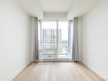 1288 Rue St Antoine O. - Photo 3
