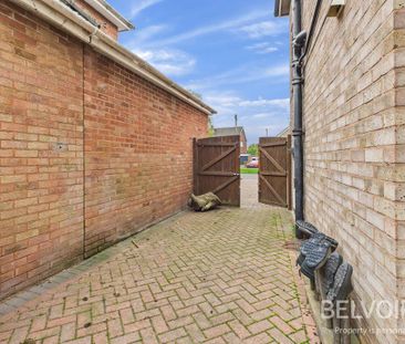 3 bedroom semi-detached house to rent - Photo 2