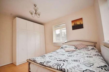 Seeley Drive, West Dulwich, London, SE21 - Photo 3