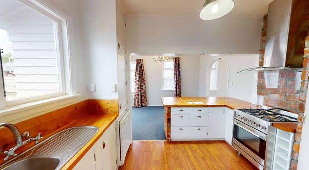 Awapuni - 2 Bedrooms - Photo 1