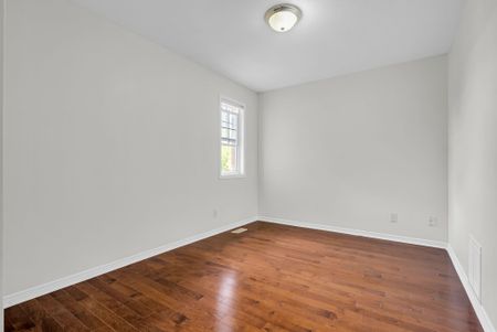 For Lease - 793 Valin Street, Orleans - Cumberland and Area, Ontario - Photo 2