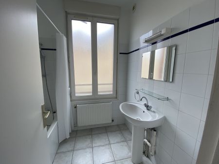 Location Appartement 3 pièces 62m² REIMS 51100 - Photo 4