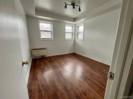 7462 Boulevard Pie-IX - Photo 3
