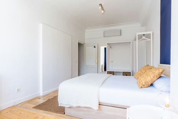 Calle del Doctor Esquerdo, Madrid, Community of Madrid 28028 - Photo 1