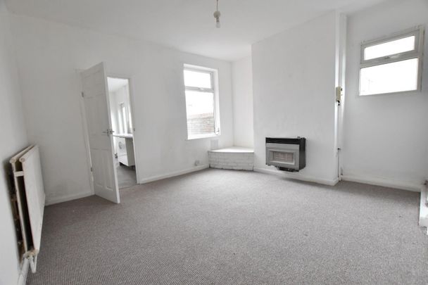 3 bedroom House To Let Total Size: 1034 SQ FT - Photo 1