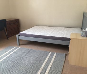 6 Bed Student Accommodation - Photo 4