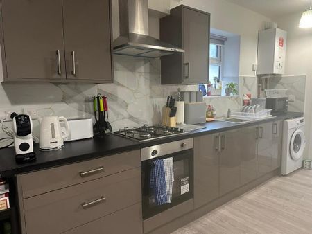 2 bedroom apartment to rent - Photo 5