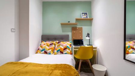 Calle de Atocha, Madrid, Community of Madrid 28012 - Foto 3