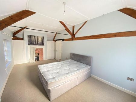 2 bedroom terraced house to rent - Photo 2