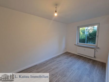 M 21 ST.MAGNUS- sanierte 3 Zimmerwohnung im 1. Obergeschoss mit einem Balkon- - Photo 3