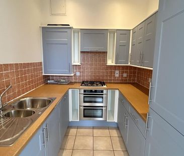 2 bedroom apartment to rent - Photo 6