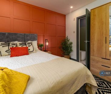 1 bedroom in a house share to rent - Photo 3