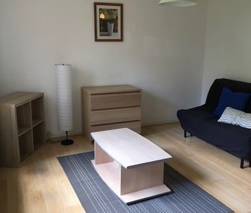 Location Appartement 1 pièce Meublé 23m² LE CREUSOT 71200 - Photo 4