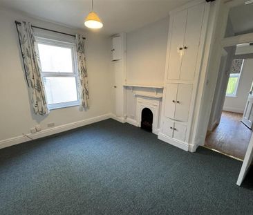 House to rent - Photo 6