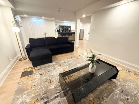For Lease - 7 Charing Crescent Unit# Basement, Aurora, Ontario - Photo 4