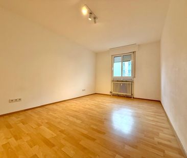 Top Lage - schöne 2-Zi.-Wohnung mit Balkon in der Weststadt - Photo 6