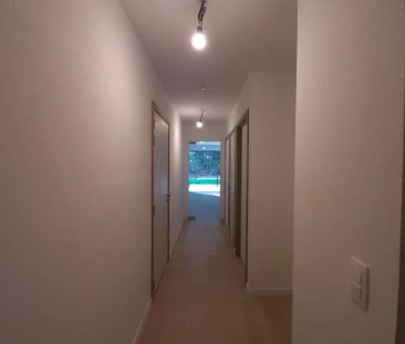 Nieuwbouw gelijkvloers appartement met 2 slaapkamers nabij het cent... - Foto 2