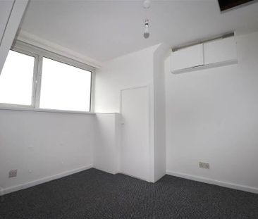 4a High Street, Ballynahinch, BT24 8AB - Photo 4