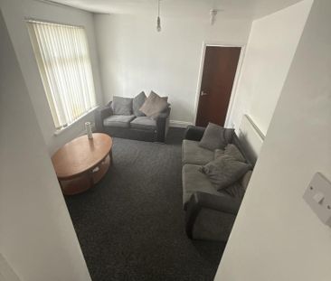 5 bedroom terraced house to rent - Photo 2