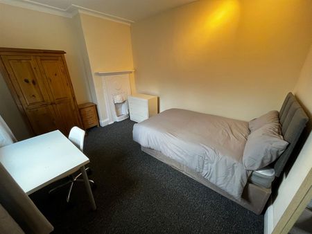 Rokeby Gardens, Headingley, LS6 3JZ, Leeds - Photo 4