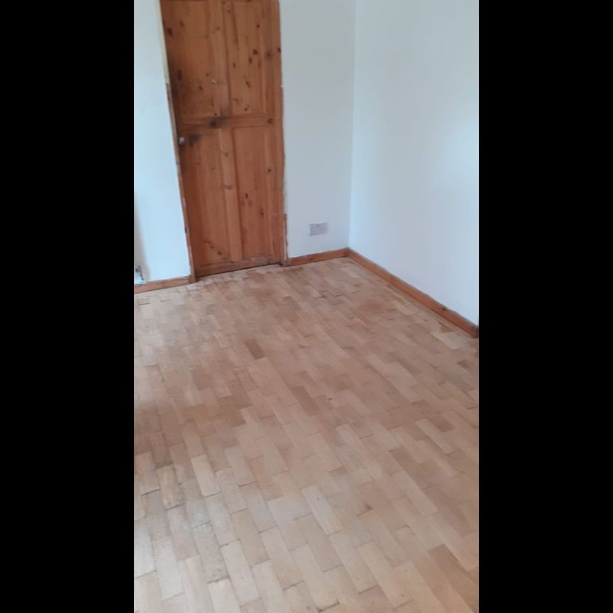 Room in a Shared House, Tallis Grove, SE7 - Photo 1