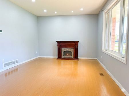 For Lease - 5 Pinedale Crescent, Clarington, Ontario - Photo 4