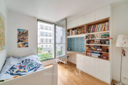 Location appartement, Paris 18ème (75018), 4 pièces, 92 m², ref 86441220 - Photo 3
