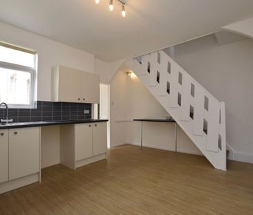 Room in a Shared House, Kensington Road, BS16 - Photo 2