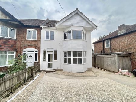 Bitterne Road West - Photo 3