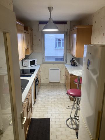 Location Appartement 3 pièces 71m² LYON 3ème - Photo 5