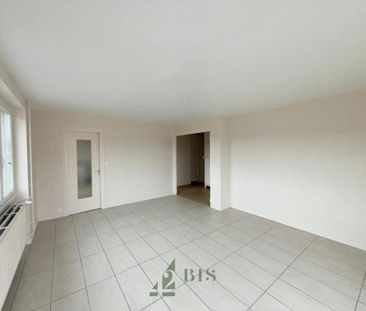 Location Appartement 4 pièces 91m² COURS 69470 - Photo 4