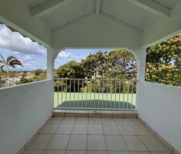 Location Appartement 4 pièces 53m² PORT LOUIS 97117 - Photo 2