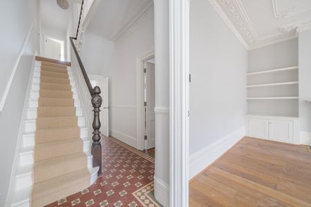 5 bedroom flat to rent - Photo 3