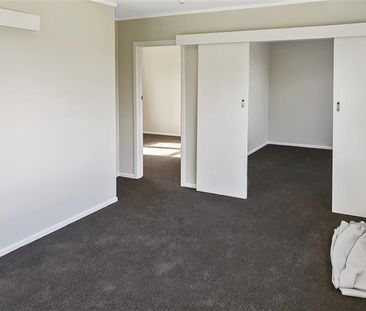 St Johns - Rennovated 1 bedroom + Office - Photo 4