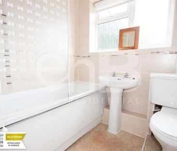 Pine Court, Leamington Spa, CV32 - Photo 4