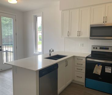 For Lease - 99 Roger Street Unit# 51, Waterloo, Ontario - Photo 2