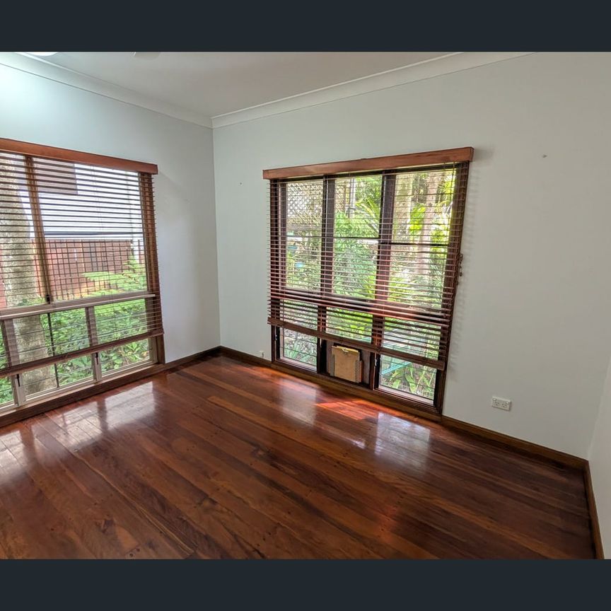 4 Cycas Close, Kamerunga, Qld 4870 - Photo 1