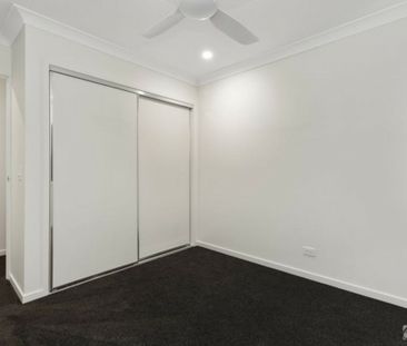 Gorgeous, spacious and centrally located! - Photo 4