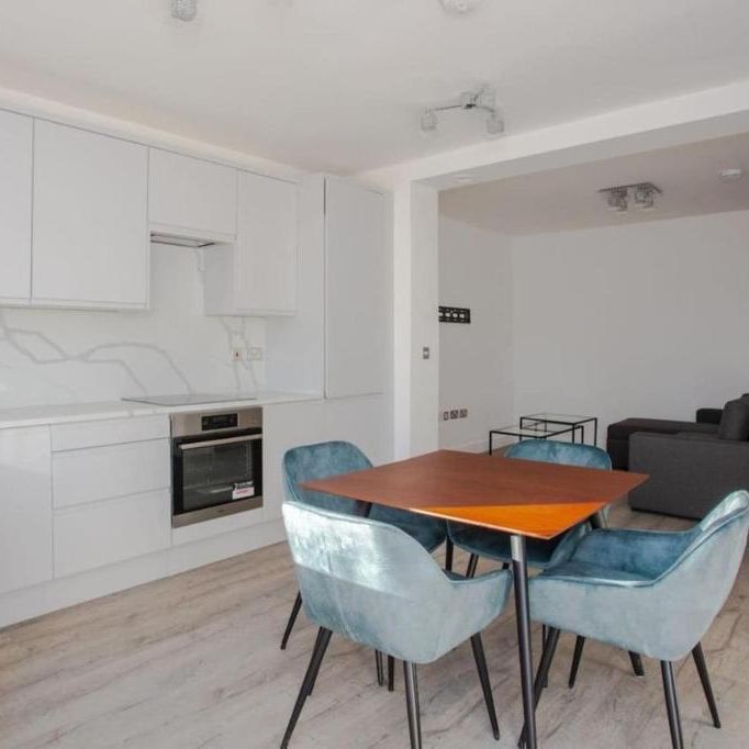 2 Bedroom Flat To Rent - Photo 1