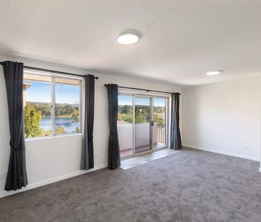 Bright & Airy: Enjoy warm sunlight from both east and west-facing a... - Photo 1