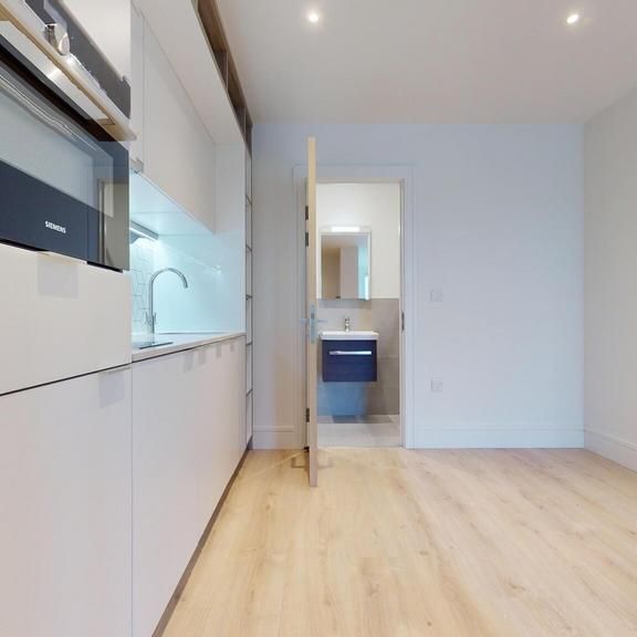 Studio to rent - Photo 1