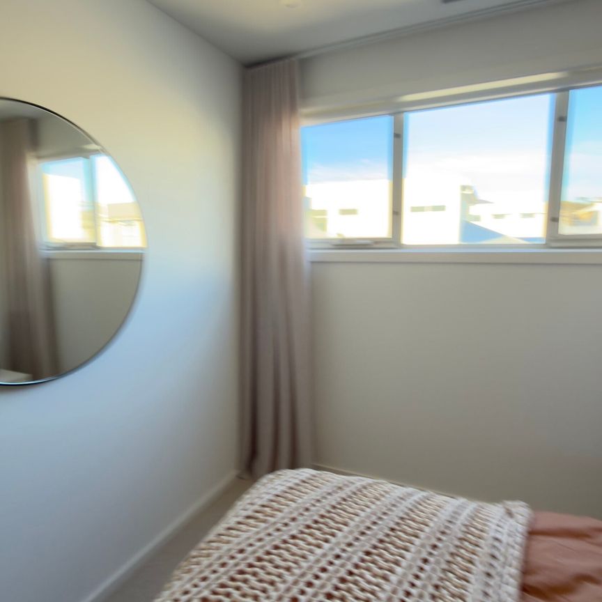 Oakden - Photo 1
