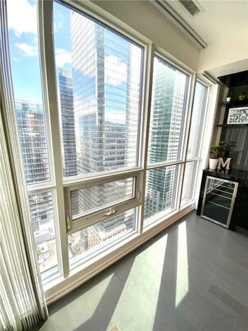 For Lease - 70 Temperance Street Unit# 3903, Toronto, Ontario - Photo 3