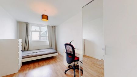 2 Bedroom 1 Bathroom - Photo 3