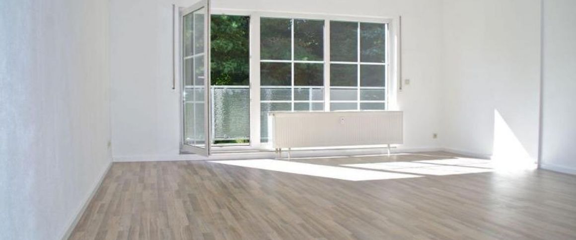 modernes 1-Raum-Apartment • Sonnenterrasse • EBK • ruhige Lage • Wald fußläufig schnell erreichbar - Foto 1