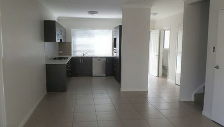 20/15 Silvereye Drive, Griffin QLD 4503 - Townhouse For Rent | Domain - Photo 5