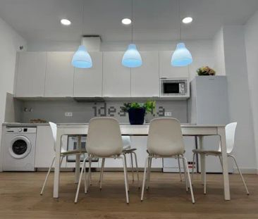 Alquiler de piso en Plaza Virgen del Rocío, 1 - Photo 6