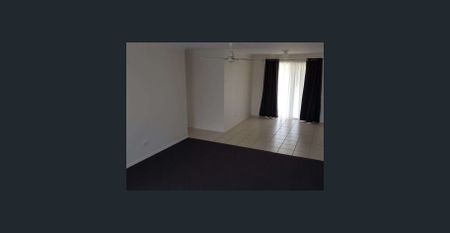 Low-maintenance home - Photo 2