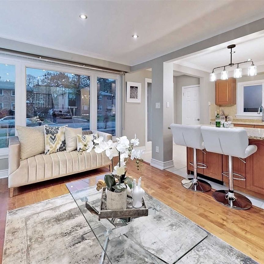 For Lease - 65 Holcolm Road Unit# Upper, Toronto, Ontario - Photo 1