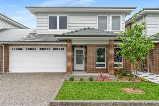 Brand New Luxury Living in the Heart of Moss Vale - Photo 1